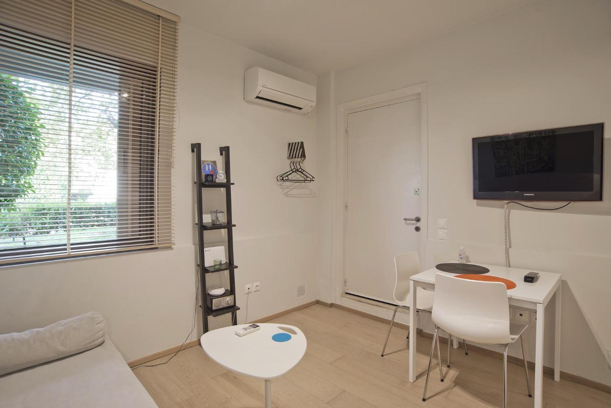 Cozy And Modern Studio Next To The Sea Apartamento Atenas Exterior foto